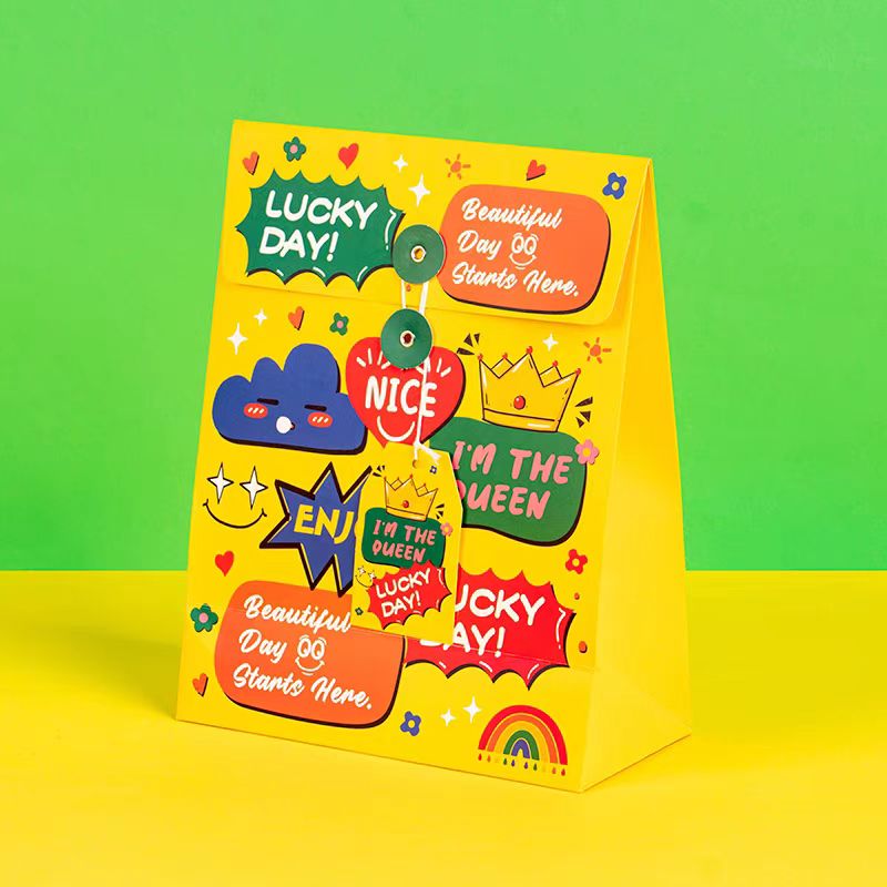 Quali sono i sacchetti di carta regalo comunemente usati? Come personalizzare i sacchetti di carta regalo in modo più economico?